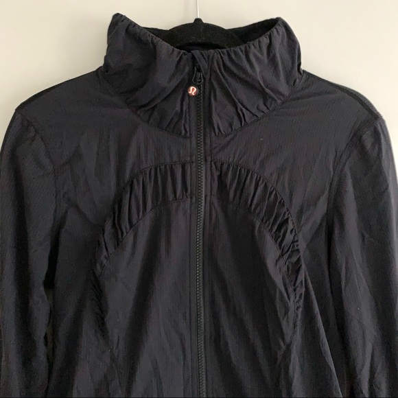 Lululemon ruched front zip up nylon jacket EUC - Picture 3 of 7